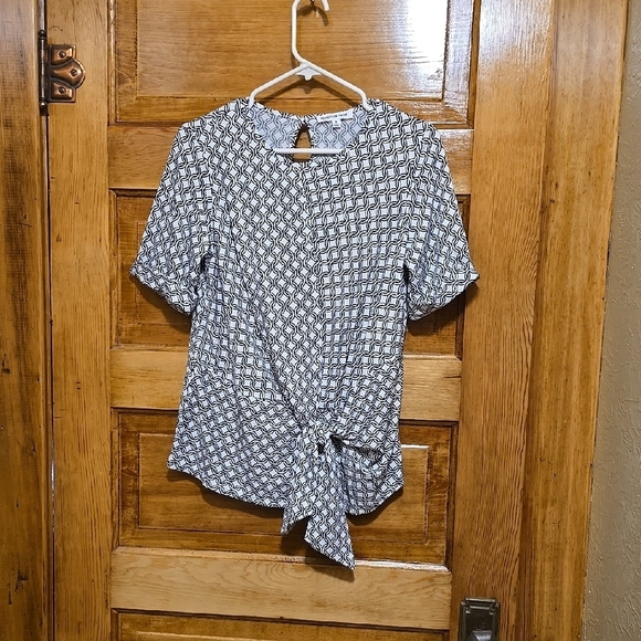 Perseption short sleeve Black and White Patterned Top S - Picture 1 of 3